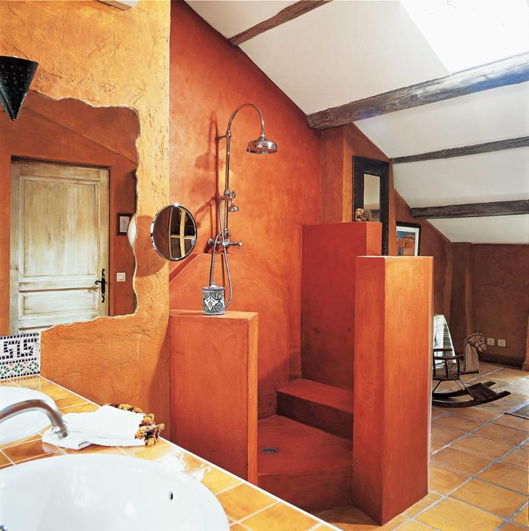Une Autre Maison Hotel Nyons Room photo